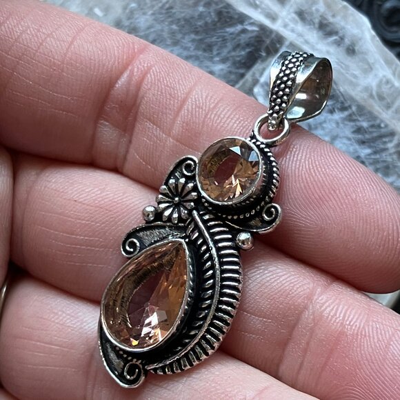 Floral and Fern Morganite Gem Pendant Crystal Stone Jewelry - Picture 4 of 8